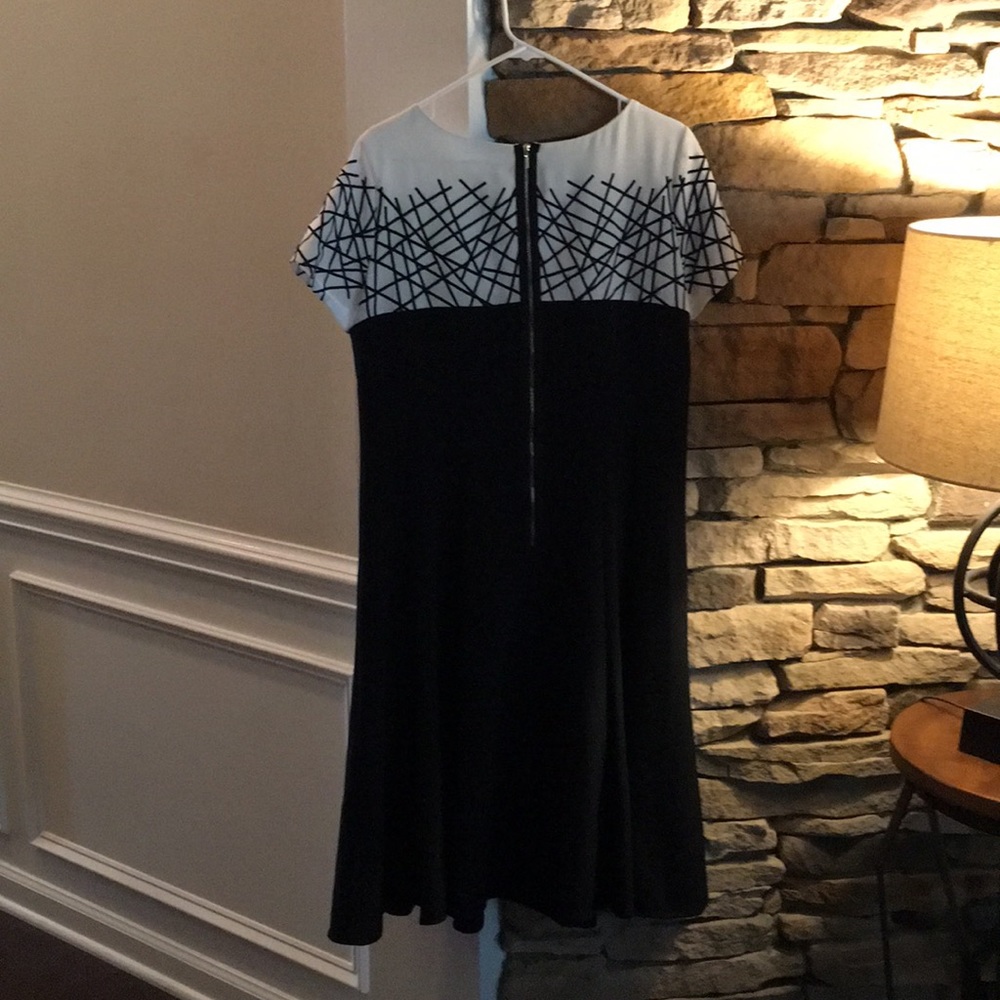 Anne Klein dress, black and white - Picture 4 of 4